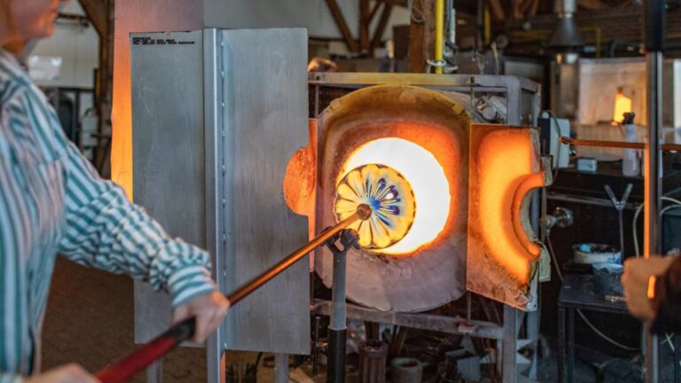 Glas(r)evolutie: technologische innovaties en distributiepatronen in de oudheid